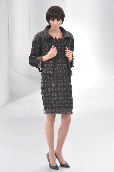 Look 12